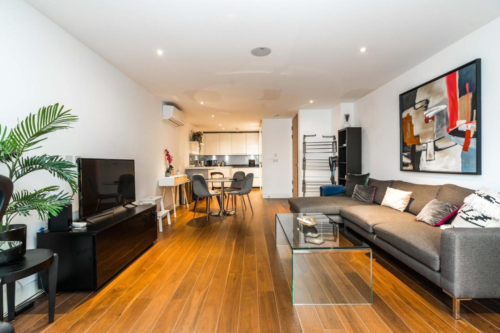 Apartment For 4 In The Heart Of Shoreditch Лондон Екстериор снимка
